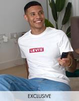 Levi's T-Shirt »BOXTAB GRAPHIC TEE« mit Logodruck-Badge