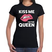 Bellatio Kiss me i am the Queen t-shirt Zwart