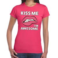 Bellatio Kiss me I am Awesome t-shirt Roze
