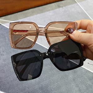 SaraMart Trendy Square Sonnenbrille Damen Luxus Designer Vintage Sonnenbrille Herren Mode Übergroße Brillen UV400 Outdoor Casual Sonnenbrille