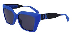 CALVIN KLEIN CKJ22639S | Damen-Sonnenbrille | Butterfly | Fassung: Kunststoff Blau | Glasfarbe: Grau