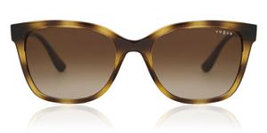 VOGUE VO5426S | Damen-Sonnenbrille | Eckig | Fassung: Kunststoff Havanna | Glasfarbe: Braun