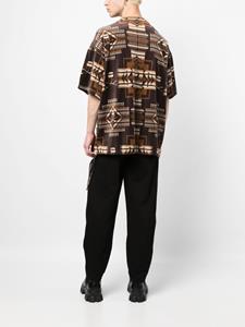 Mastermind World ikat-pattern velour T-shirt - Bruin