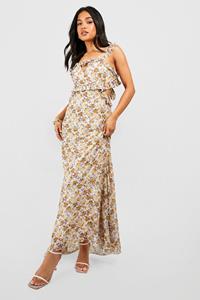 Boohoo Petite Bloemen Maxi Jurk Met Ruches, Ivory