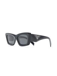 Prada Eyewear Zonnebril met cat-eye montuur - Zwart