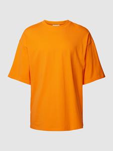 REVIEW Oversized T-shirt met extra brede schouders