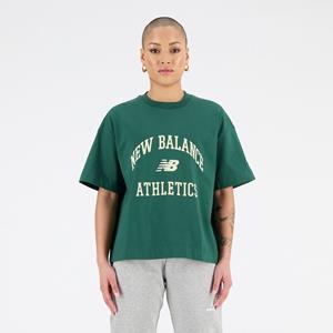 New Balance T-shirt Athletics Varsity Boxy - Groen/Wit Dames