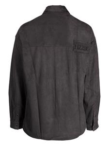 Izzue logo-embroidered faux suede shirt - Grijs