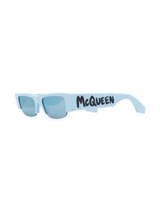 Alexander McQueen Eyewear Zonnebril met rechthoekig montuur - Blauw