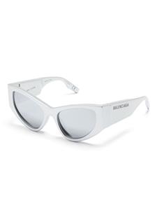 Balenciaga Eyewear BB0300S cat-eye frame coated sunglasses - Zilver