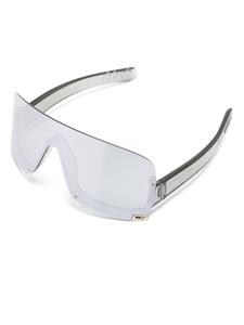 Gucci Eyewear logo-plaque shield-frame sunglasses - Grijs