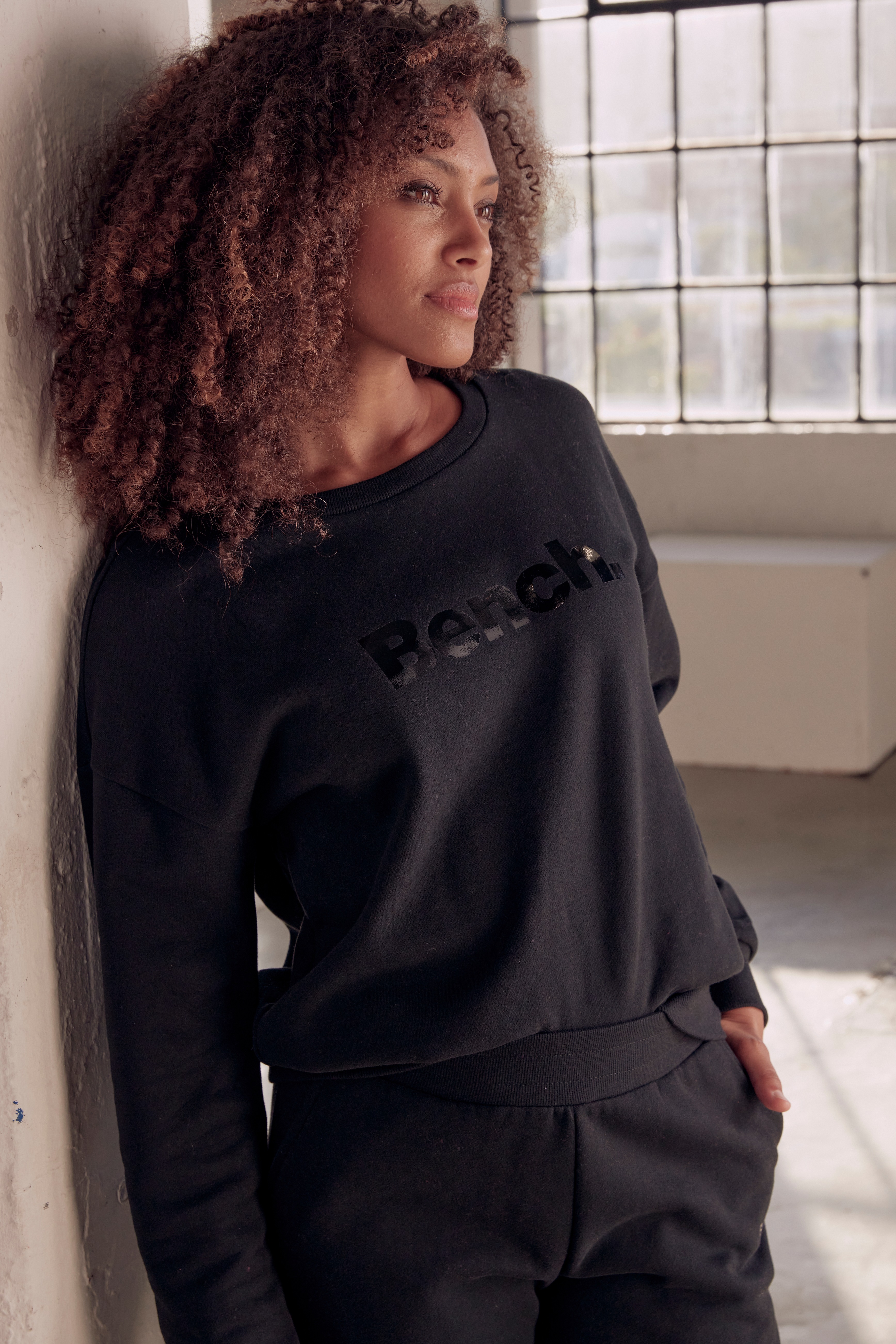 Bench. Loungewear Sweatshirt Loungeshirt met glanzende logoprint, loungewear