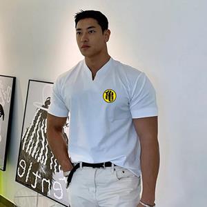 Muscleguys Gym T-shirt Men Short Sleeve Cotton V-neck T-shirt Casual blank Slim Fit t shirt Male Fitness Bodybuilding Workout Tee Tops Summer clothing
