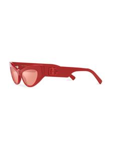 Dolce & Gabbana Eyewear logo-embossed cat-eye frame sunglasses - Rood