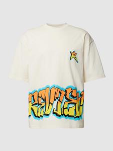 REVIEW Oversized T-shirt met Y2K-logo