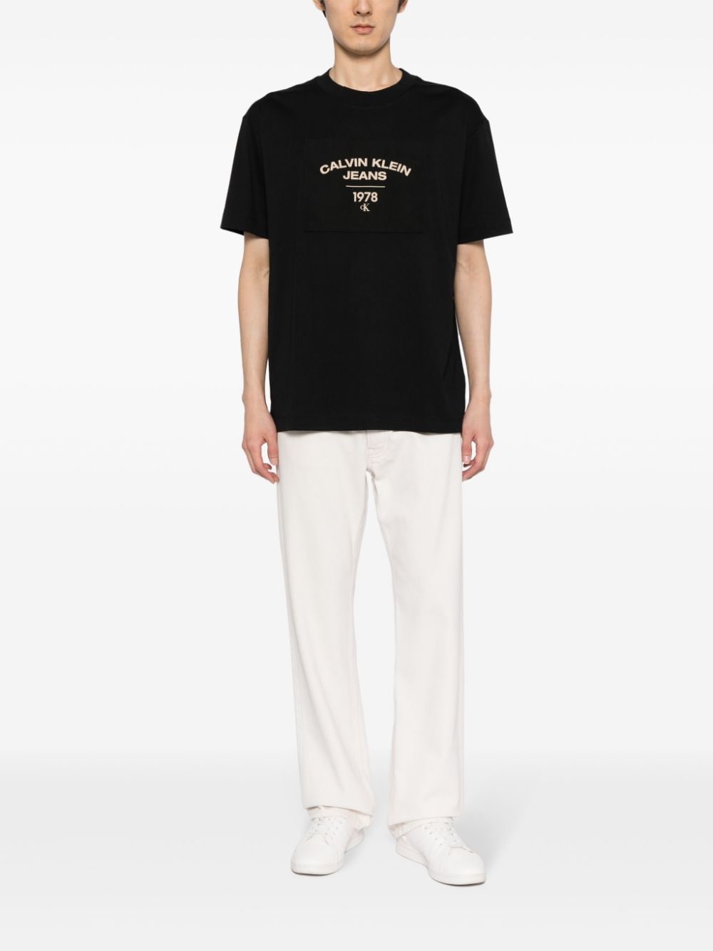 Calvin Klein Katoenen T-shirt met logopatch - Zwart