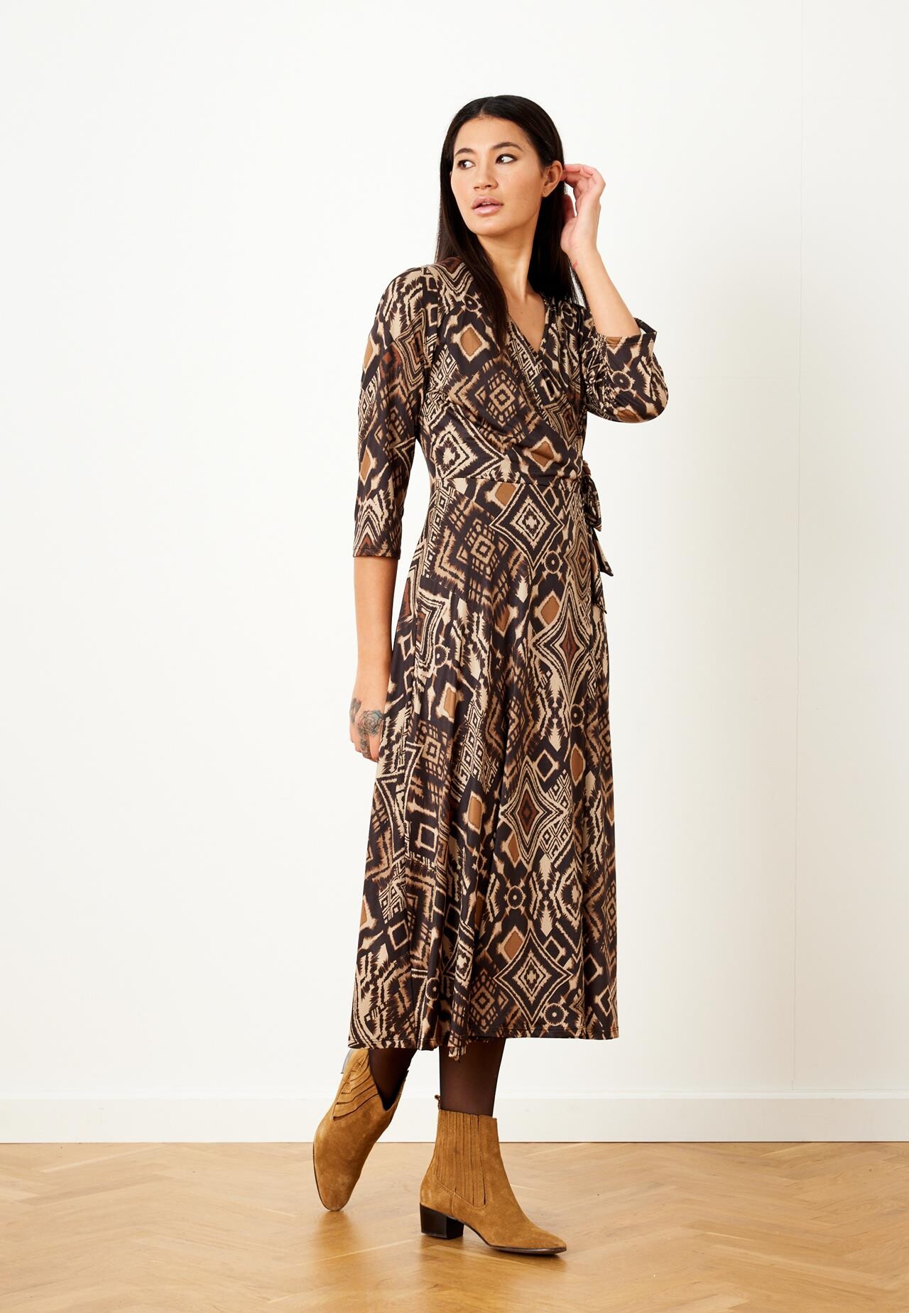 IN FRONT JUDITH DRESS 15475 801 (Brown 801)