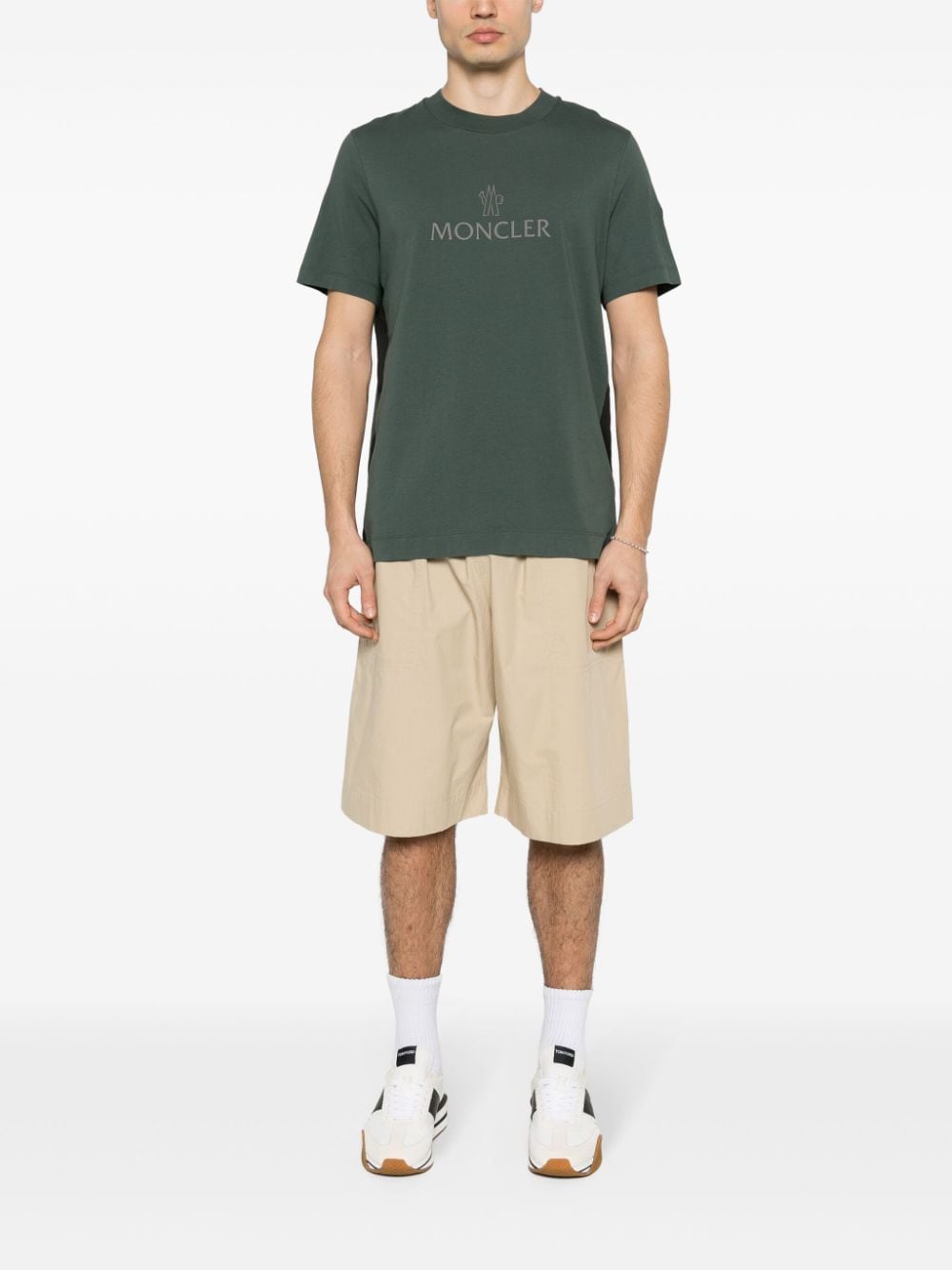 Moncler appliqué-logo cotton T-shirt - Groen