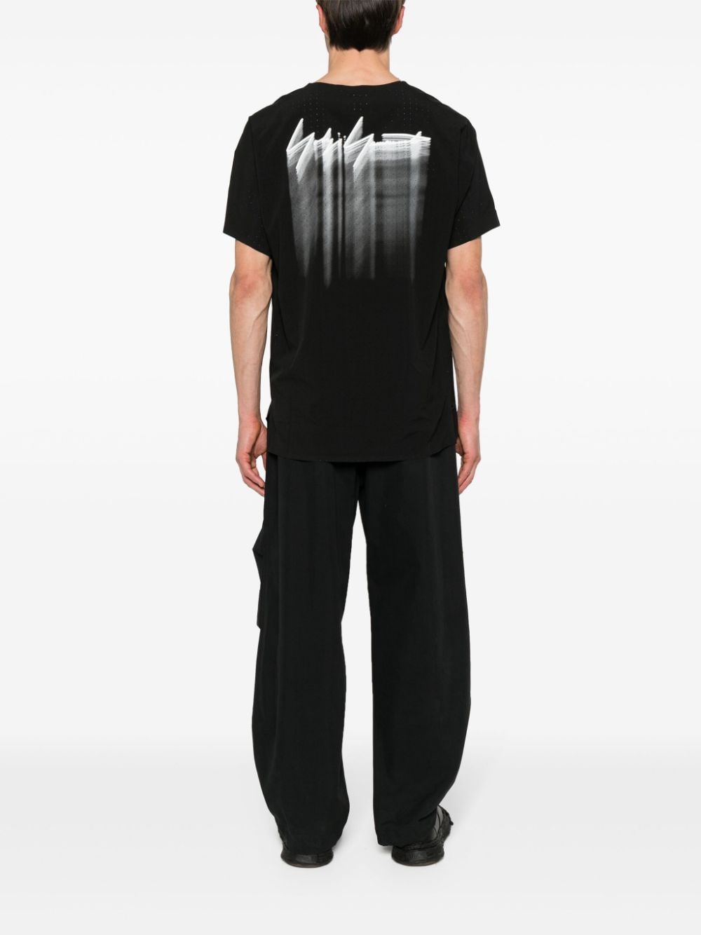Y-3 logo-print perforated T-shirt - Zwart