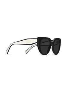 Prada Eyewear Zonnebril met kattenoog montuur - Zwart