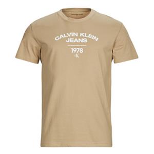 Calvin Klein Jeans T-shirt Korte Mouw  VARSITY CURVE LOGO T-SHIRT