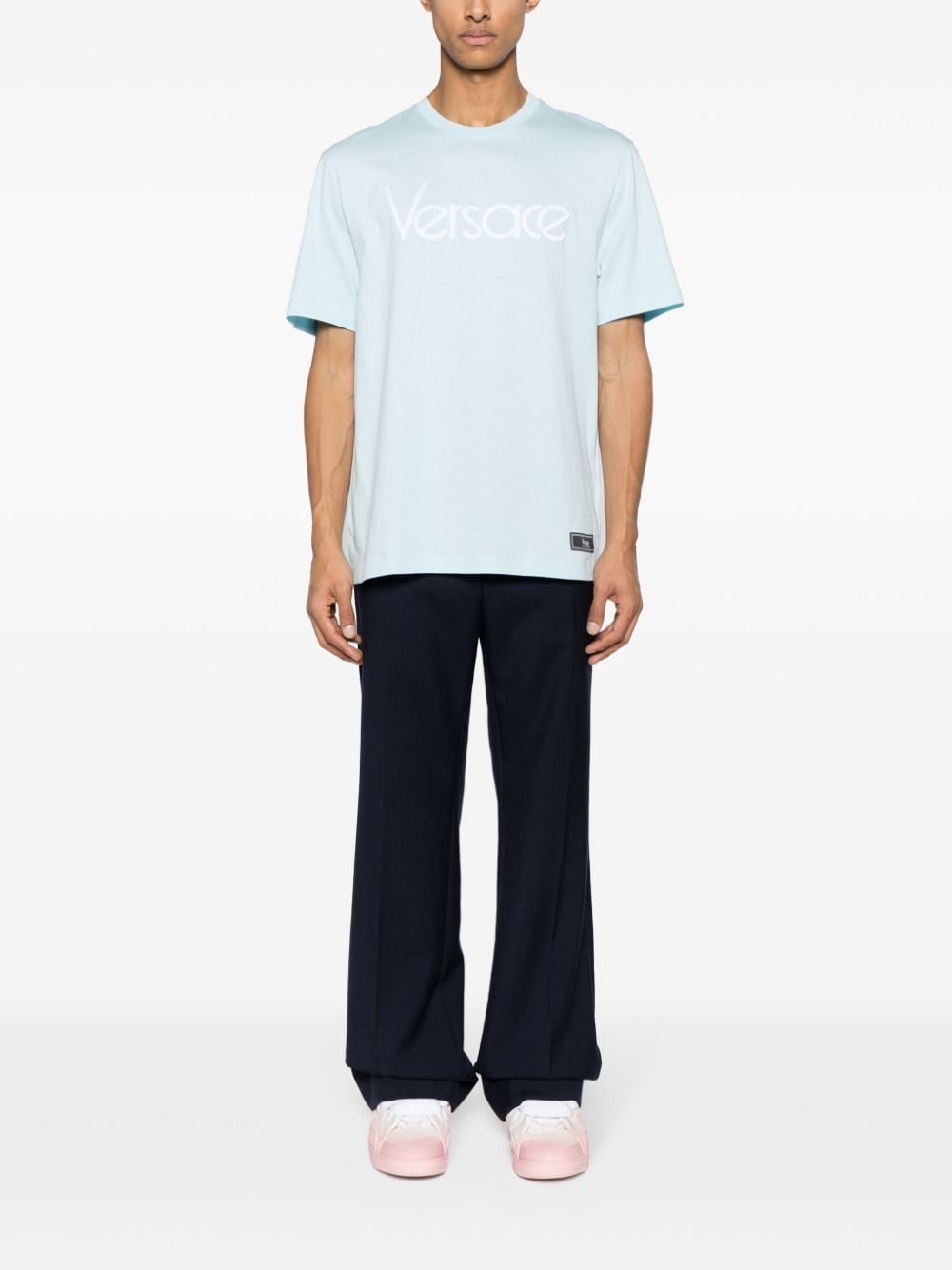 Versace T-shirt met geborduurd logo - Blauw