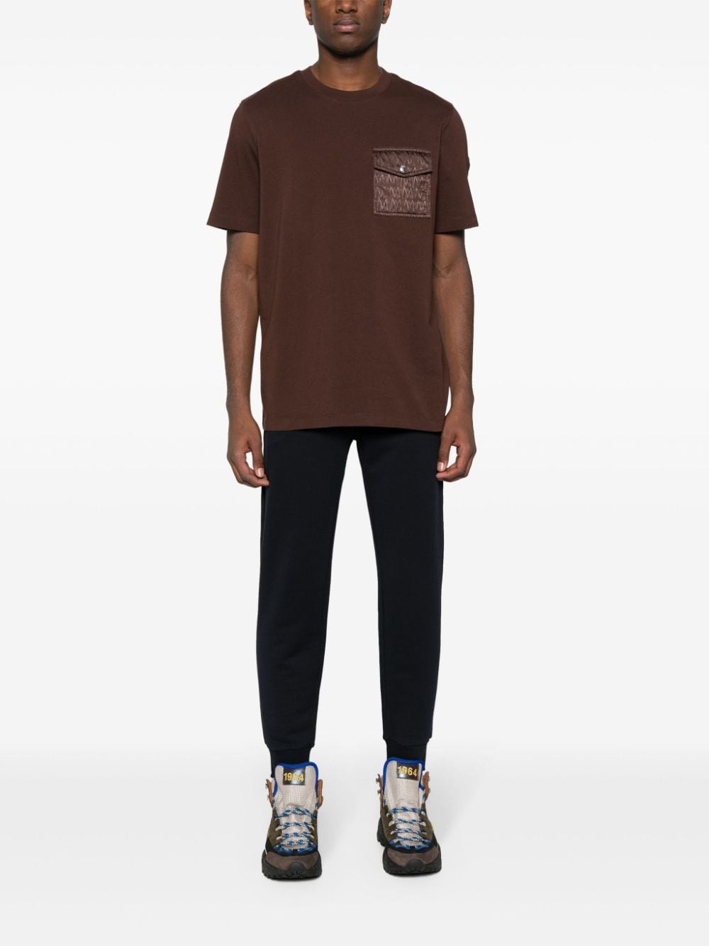 Moncler Katoenen T-shirt met logopatch - Bruin