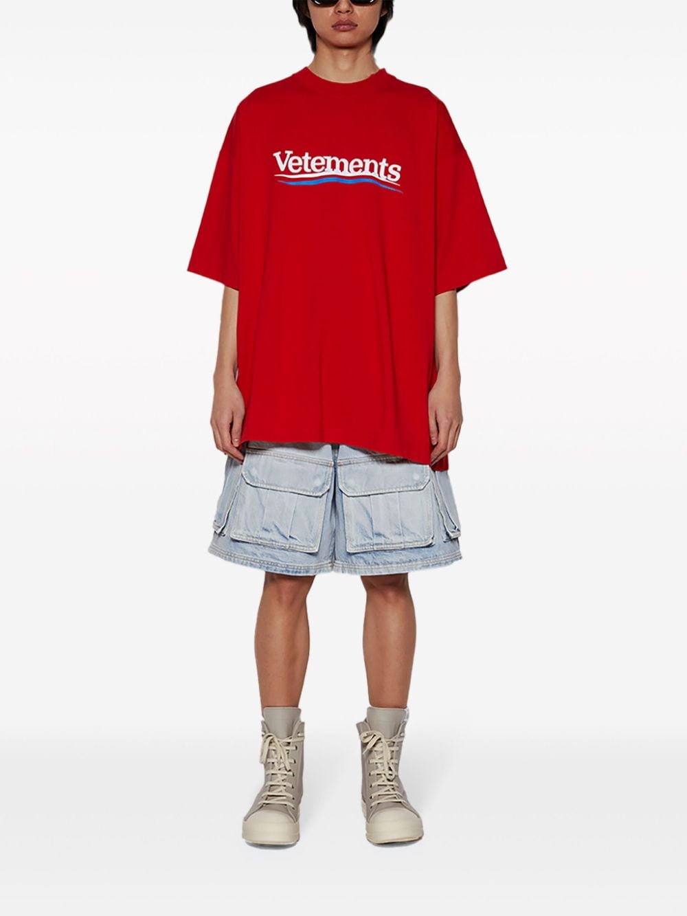 VETEMENTS T-shirt met logoprint - Rood