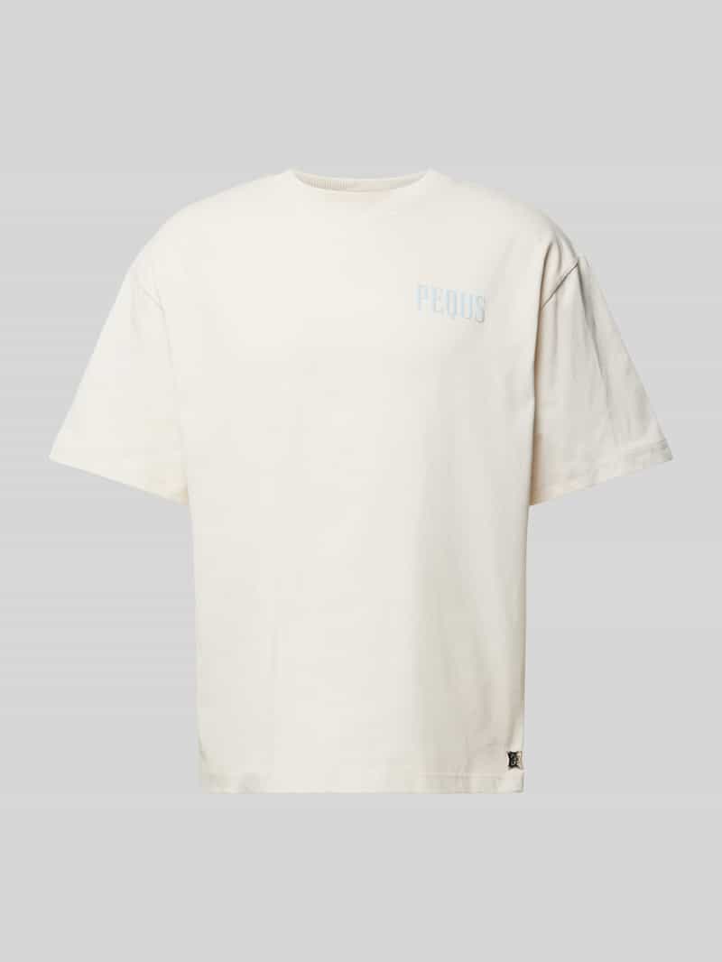 PEQUS T-shirt met labelprint aan de achterkant
