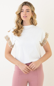 The Musthaves Boho Top Detailed Sleeve Roses