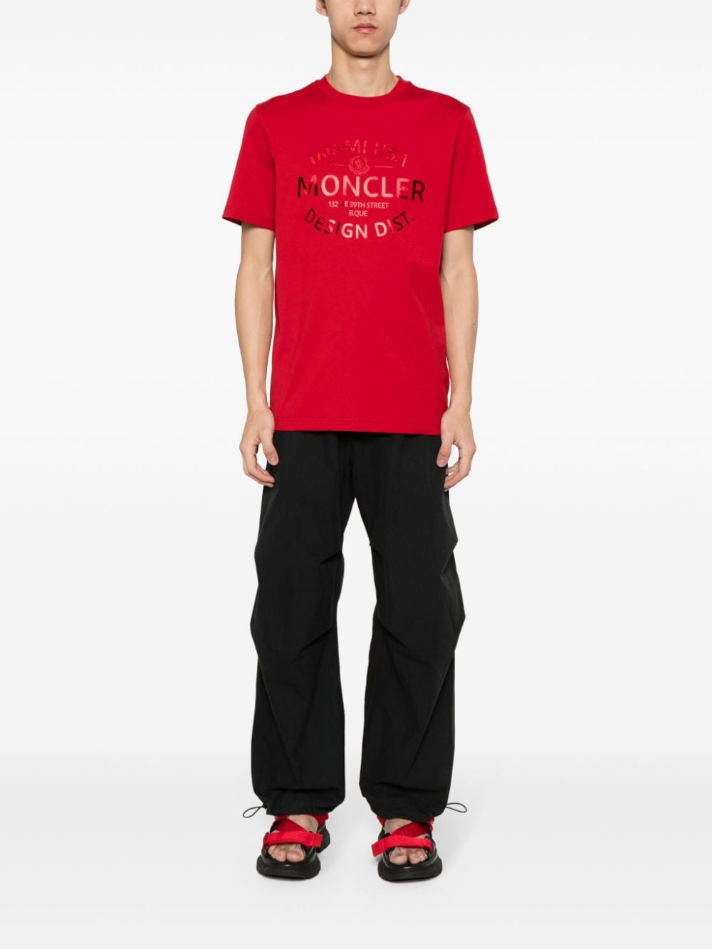 Moncler Katoenen T-shirt met logoprint - Rood