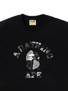 A BATHING APE logo-print cotton t-shirt - Zwart