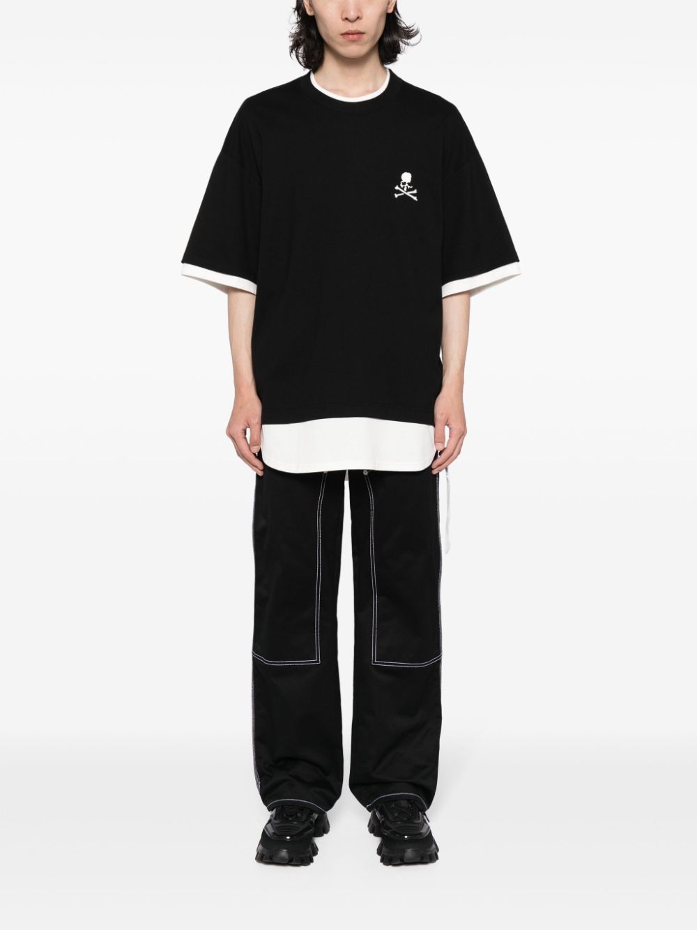 Mastermind Japan T-shirt met geborduurd logo - Zwart