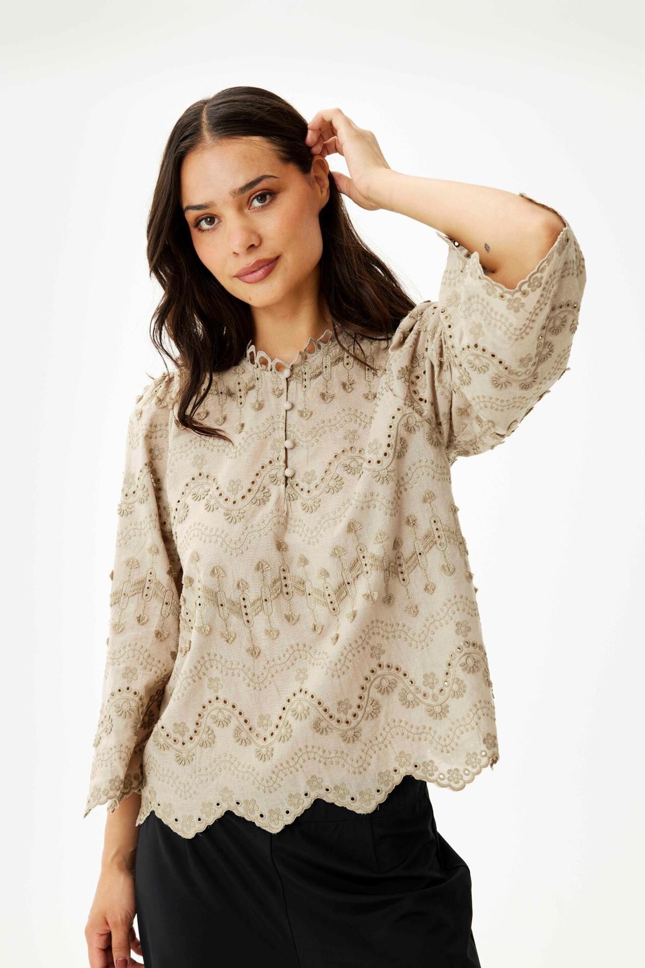 IN FRONT ESTER BLOUSE 16397 191 (Sand 191)