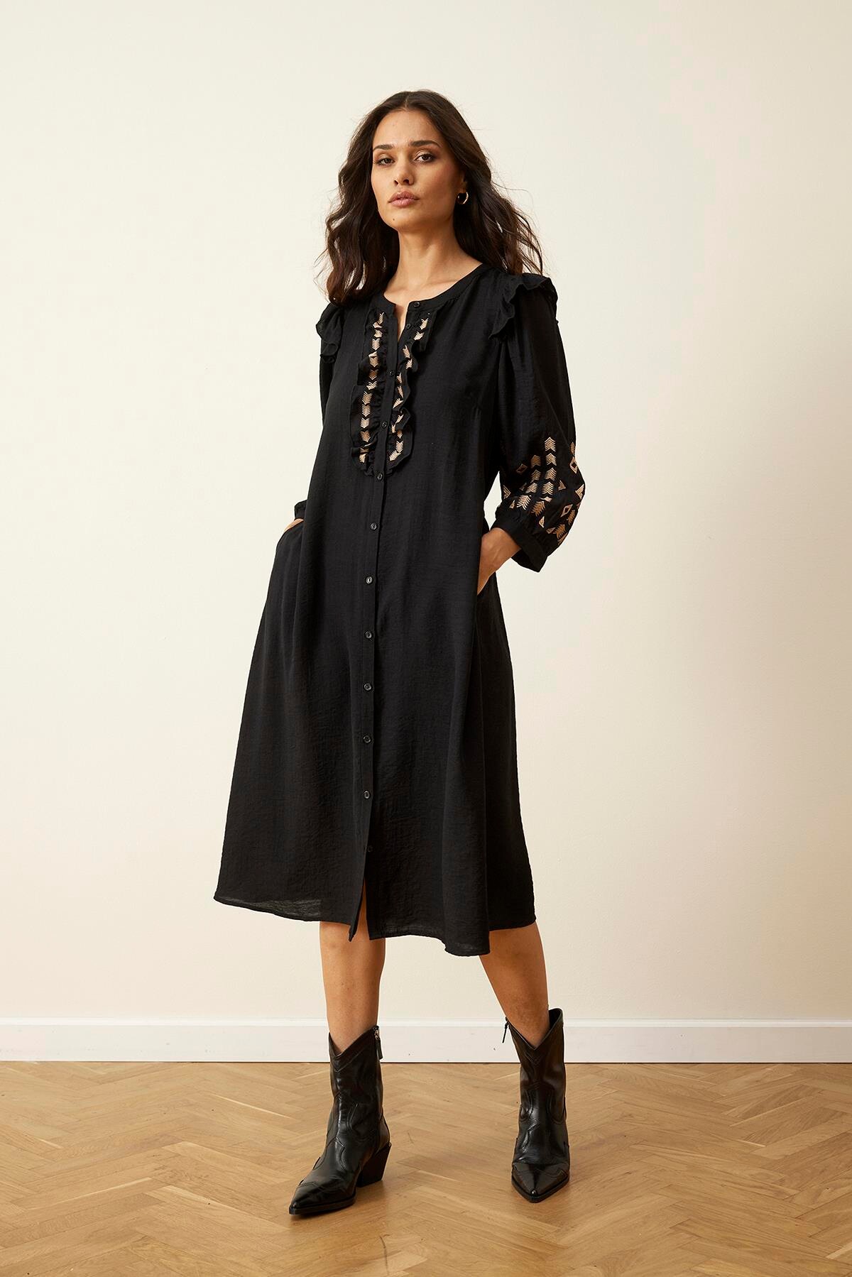 IN FRONT STINA DRESS 15945 999 (Black 999)