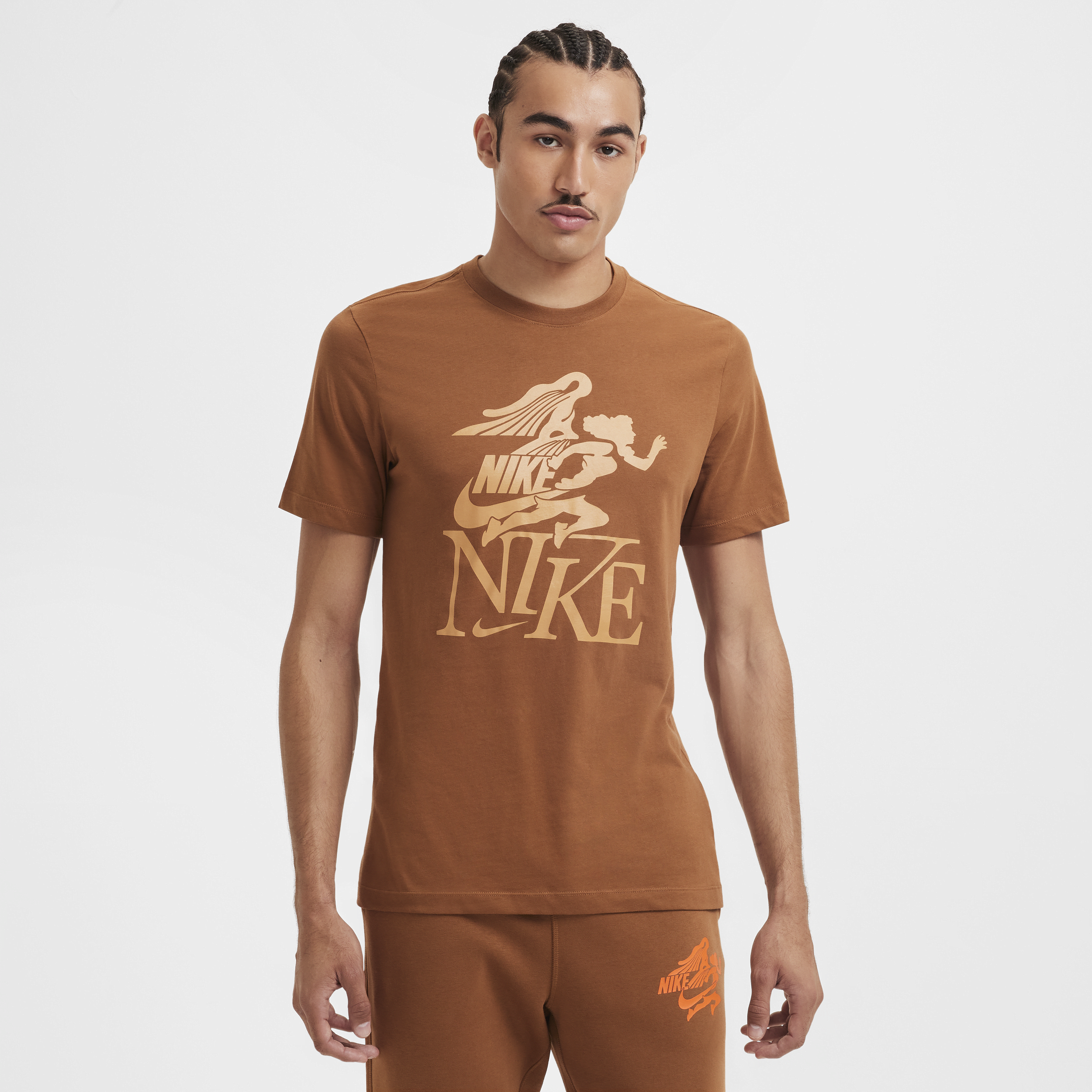 Nike Sportswear Club T-Shirt, Brown