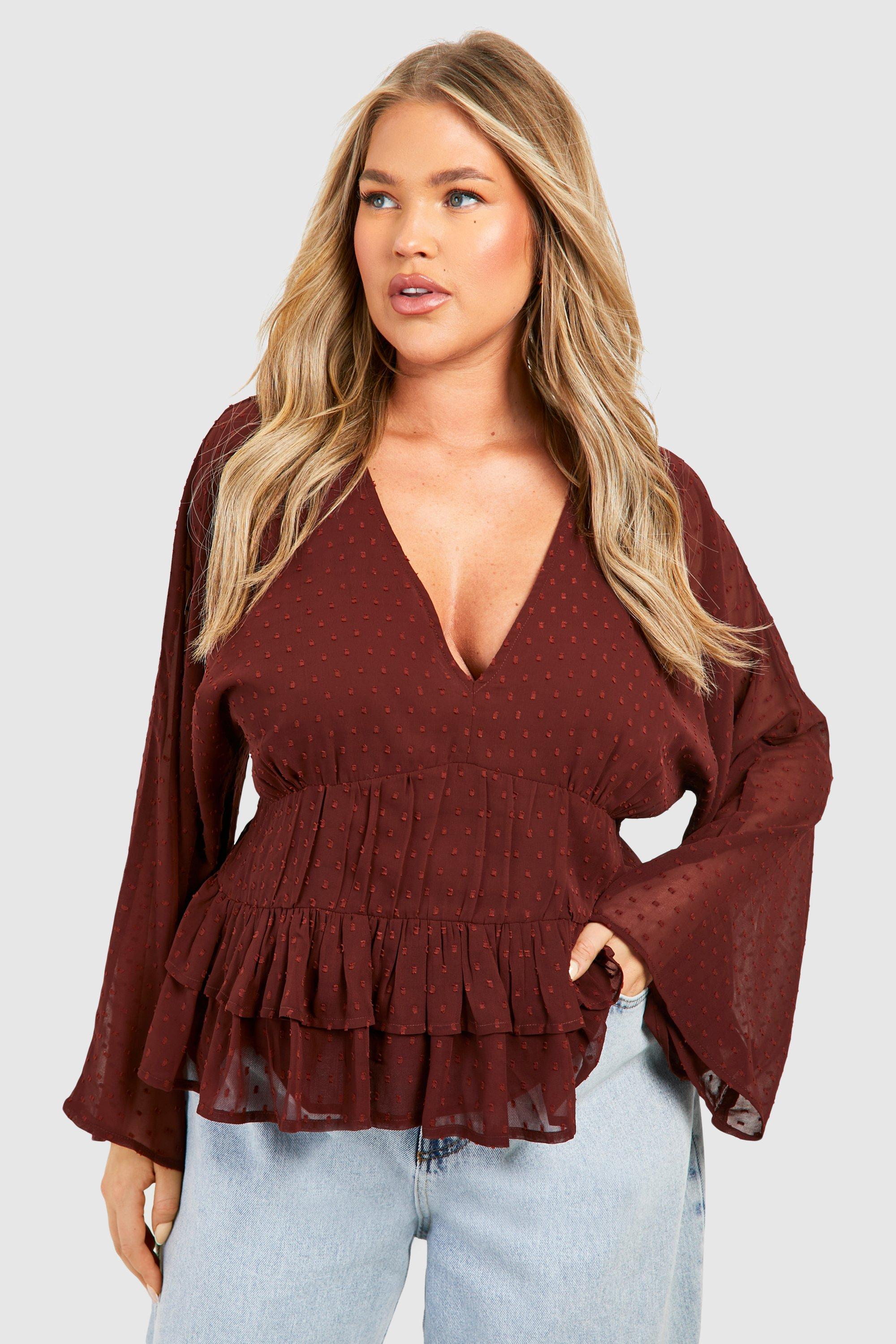 Boohoo Plus Dobby Peplum Top Met Laag Decolleté En Tailleband, Chocolate