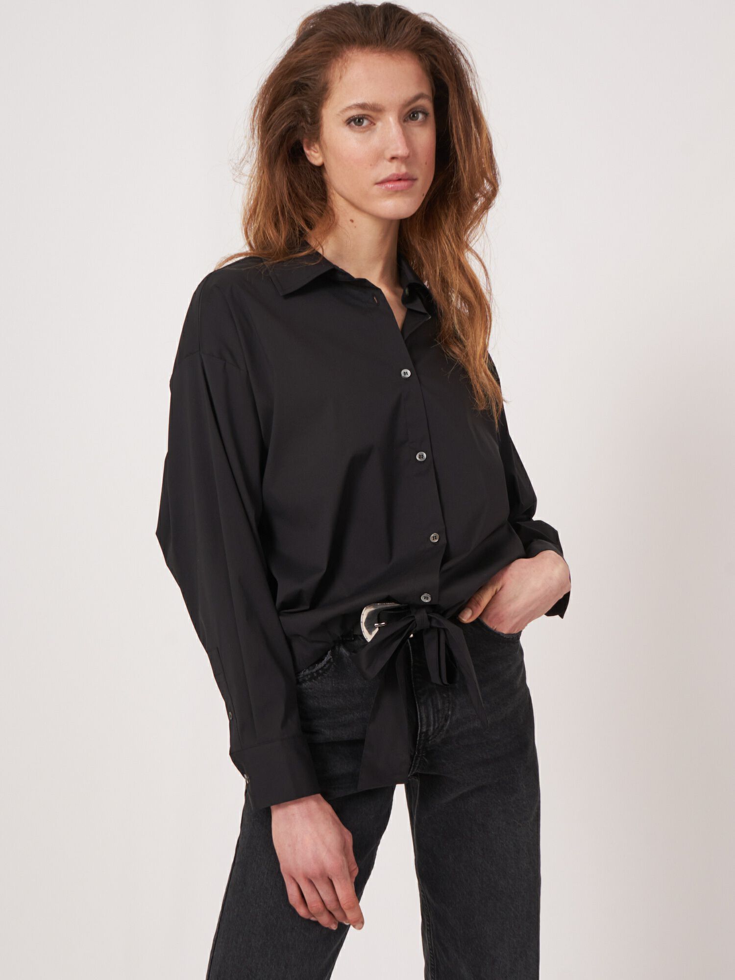 REPEAT cashmere Popeline blouse met trekkoord