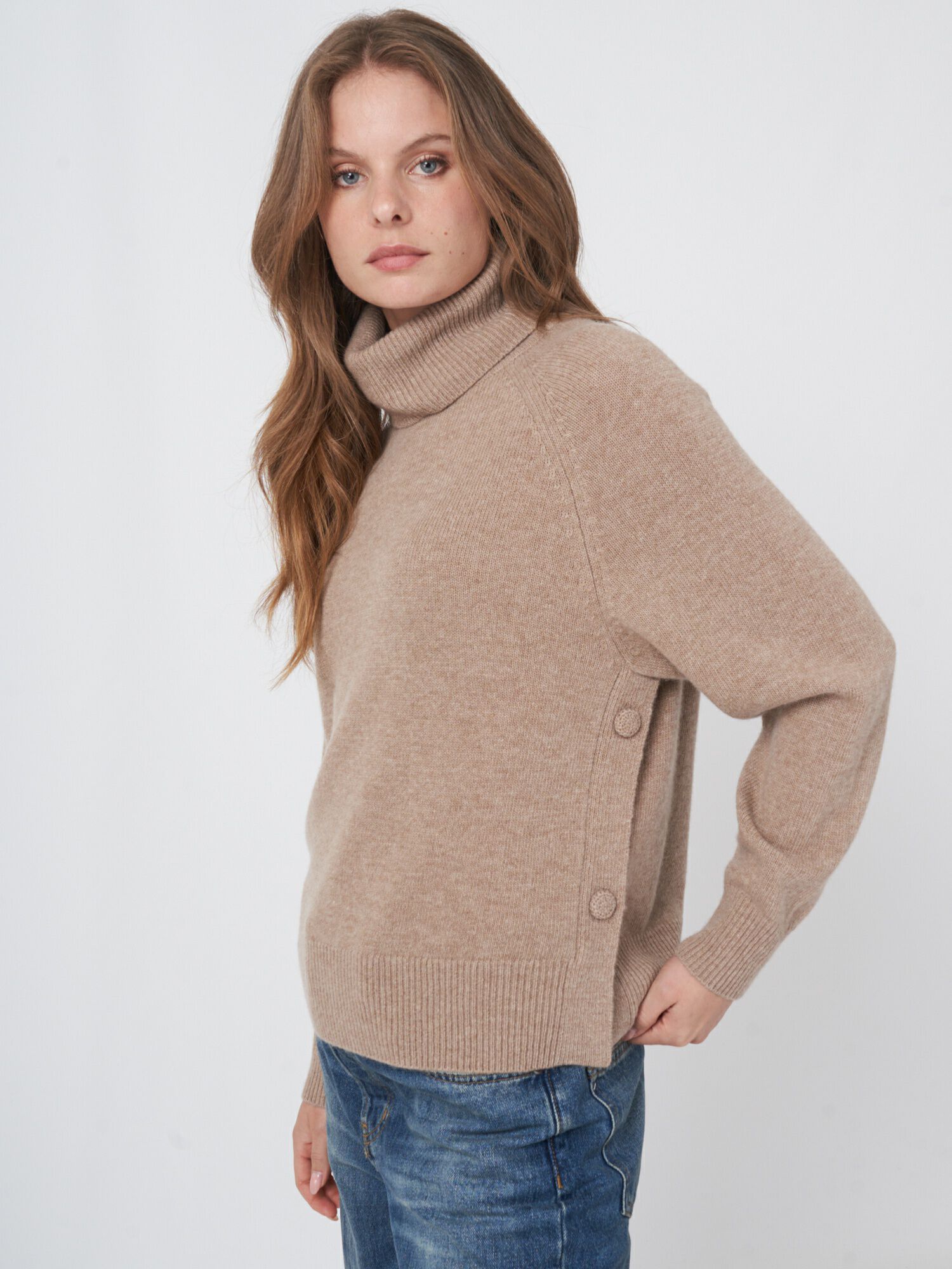 REPEAT cashmere Coltrui met knopen opzij