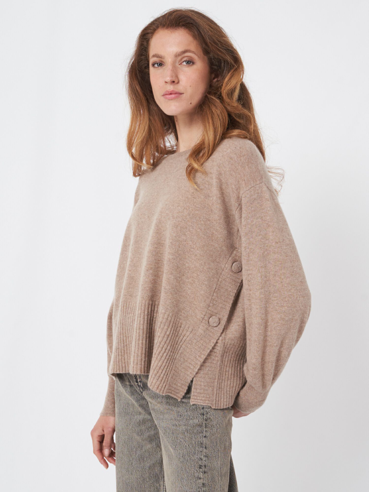 REPEAT cashmere Cashmere trui met zijknopen