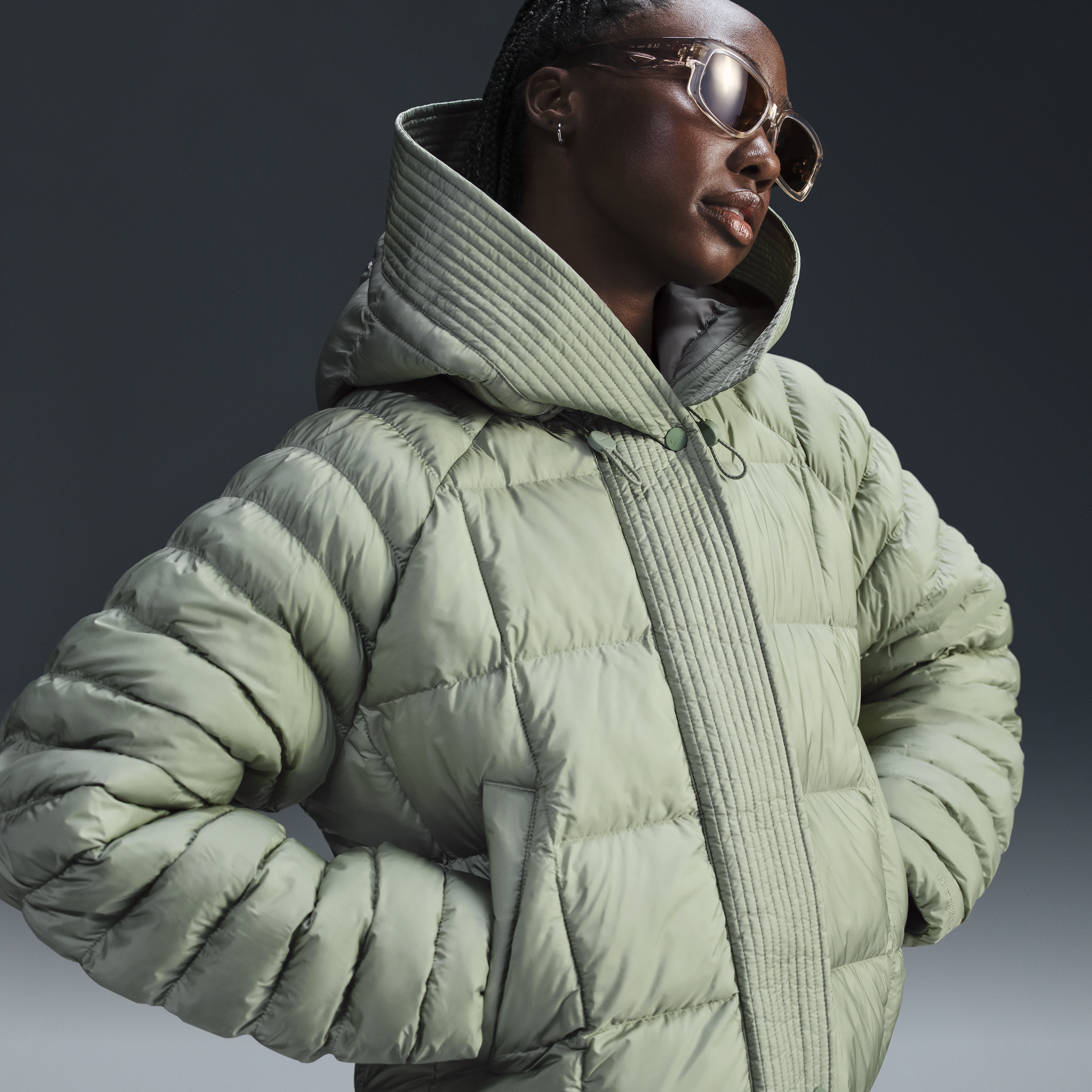 Nike Sportswear Swoosh Puffer PrimaLoft Therma-FIT oversized damesjack met capuchon - Groen