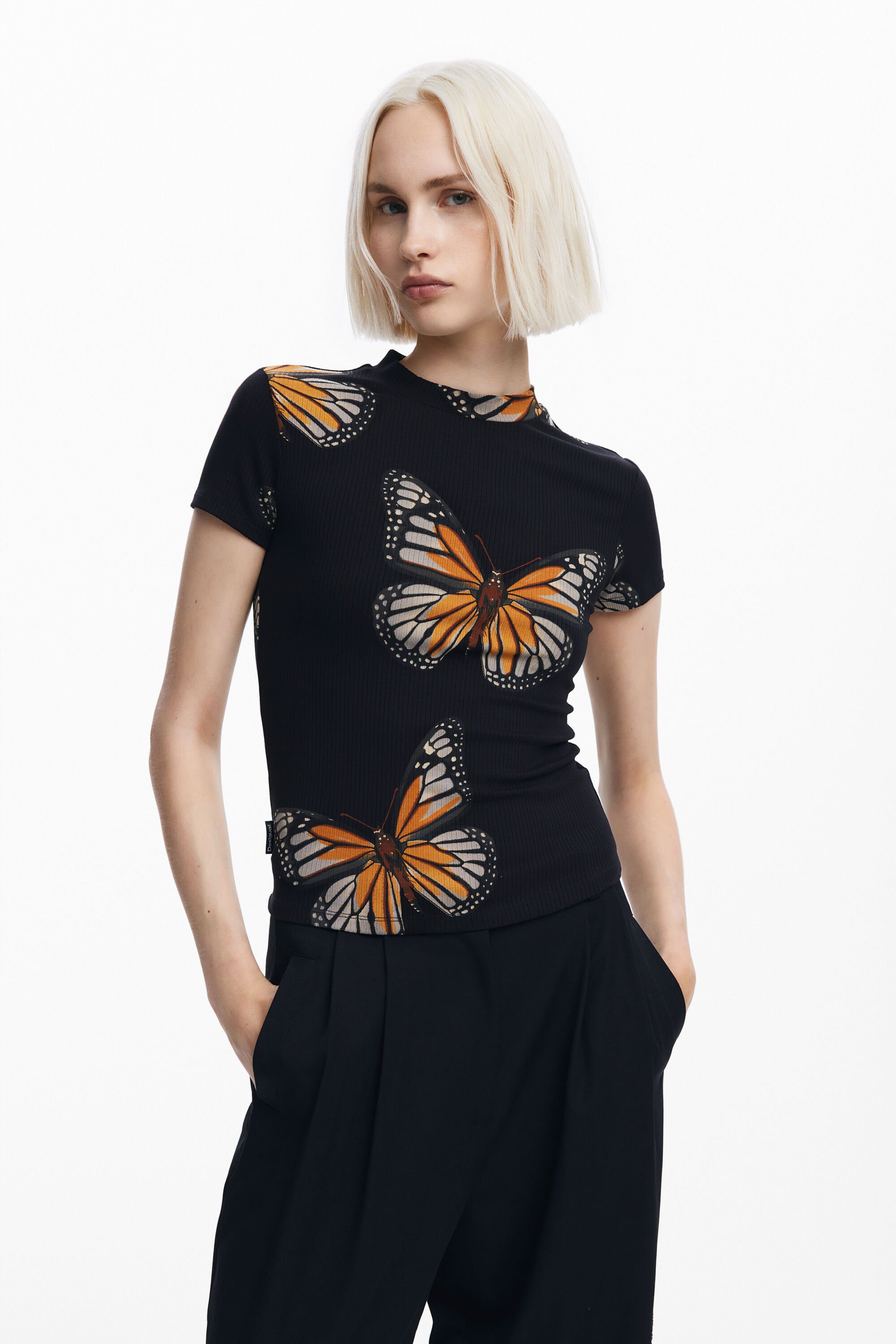 Desigual T-shirt met korte mouwen en vlinders - BLACK