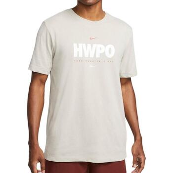 Nike T-shirt  -