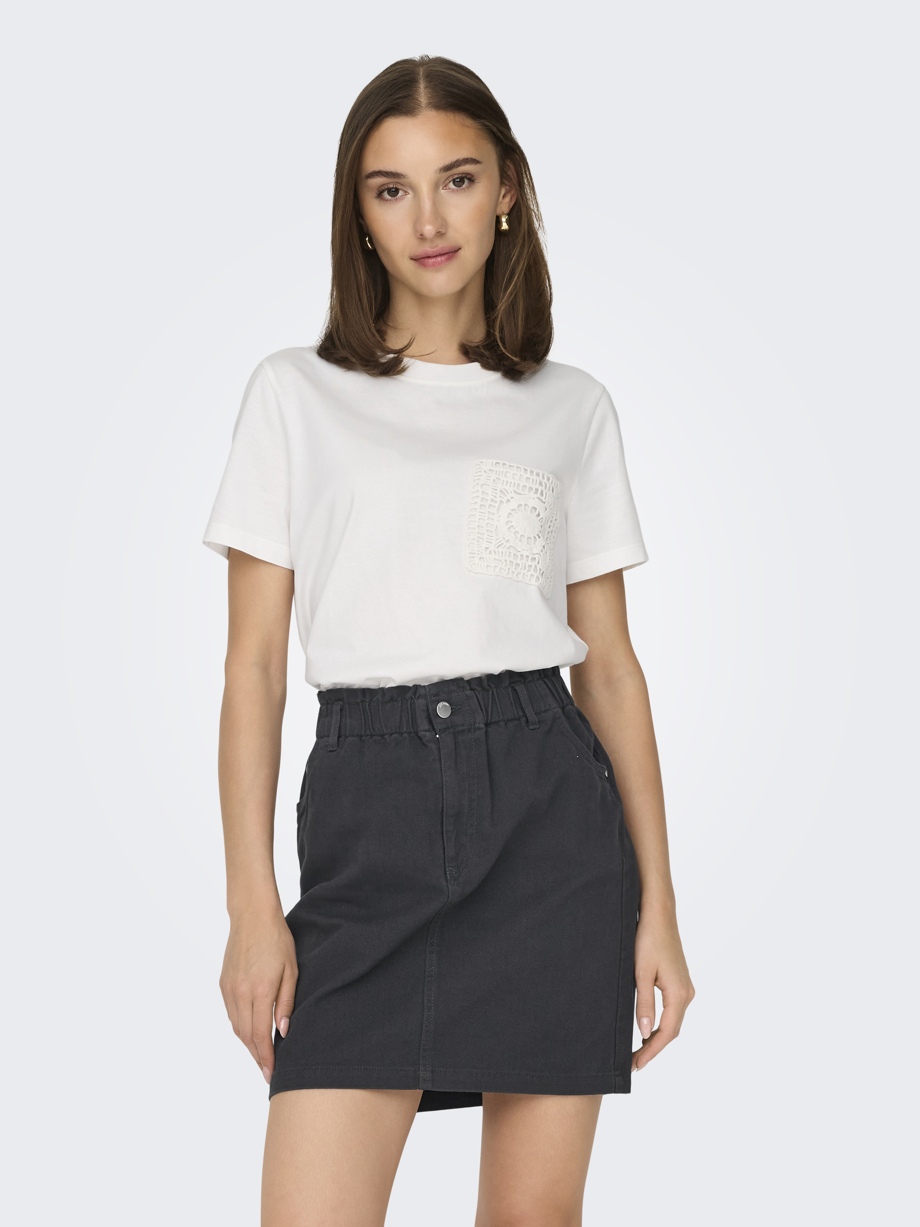 JDY Shirt met korte mouwen SELMA S/S CROCHET POCKET TOP JRS NOOS