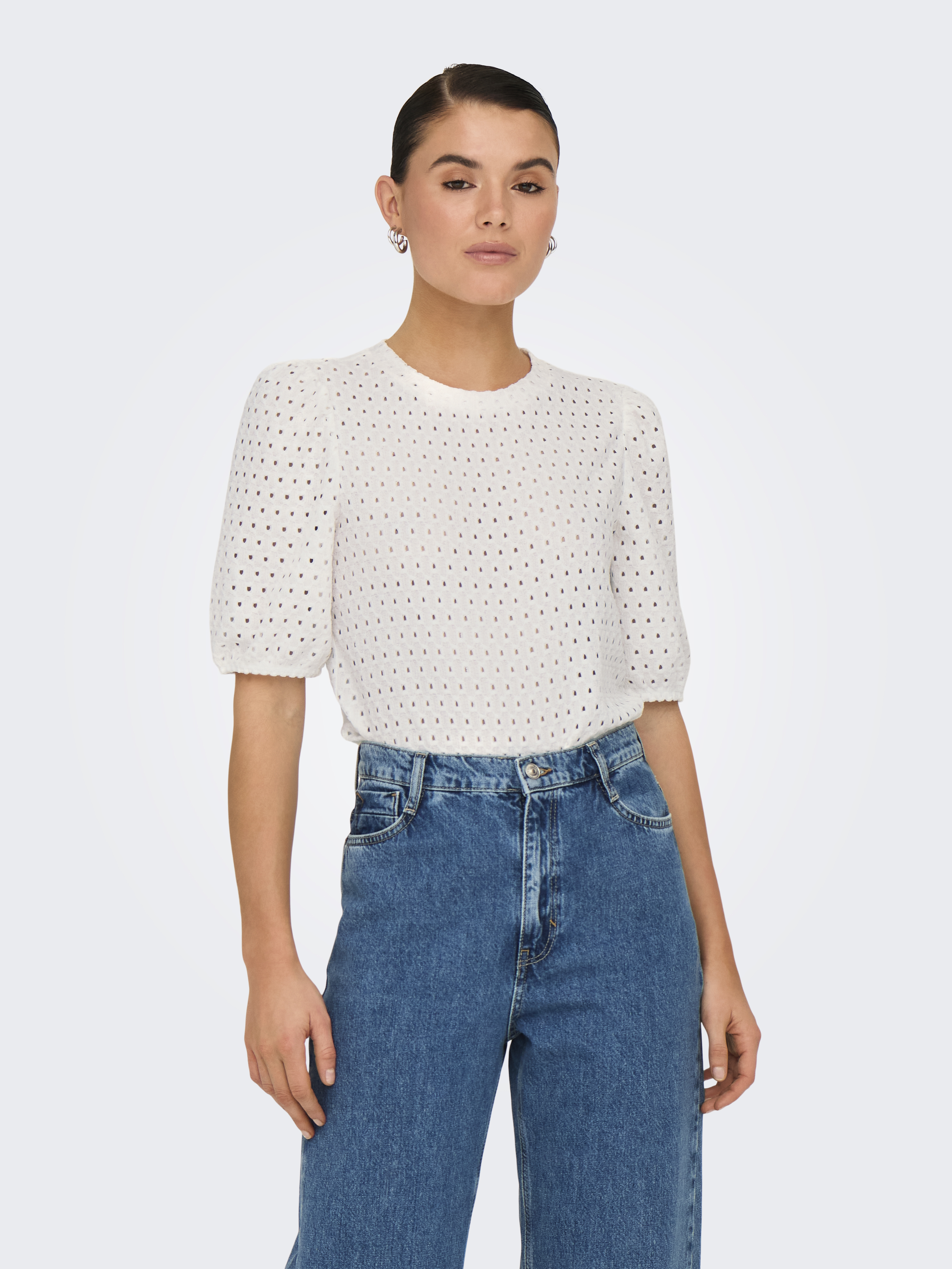 Only Shirt met korte mouwen ONLELISA S/S O-NECK TOP BOX JRS