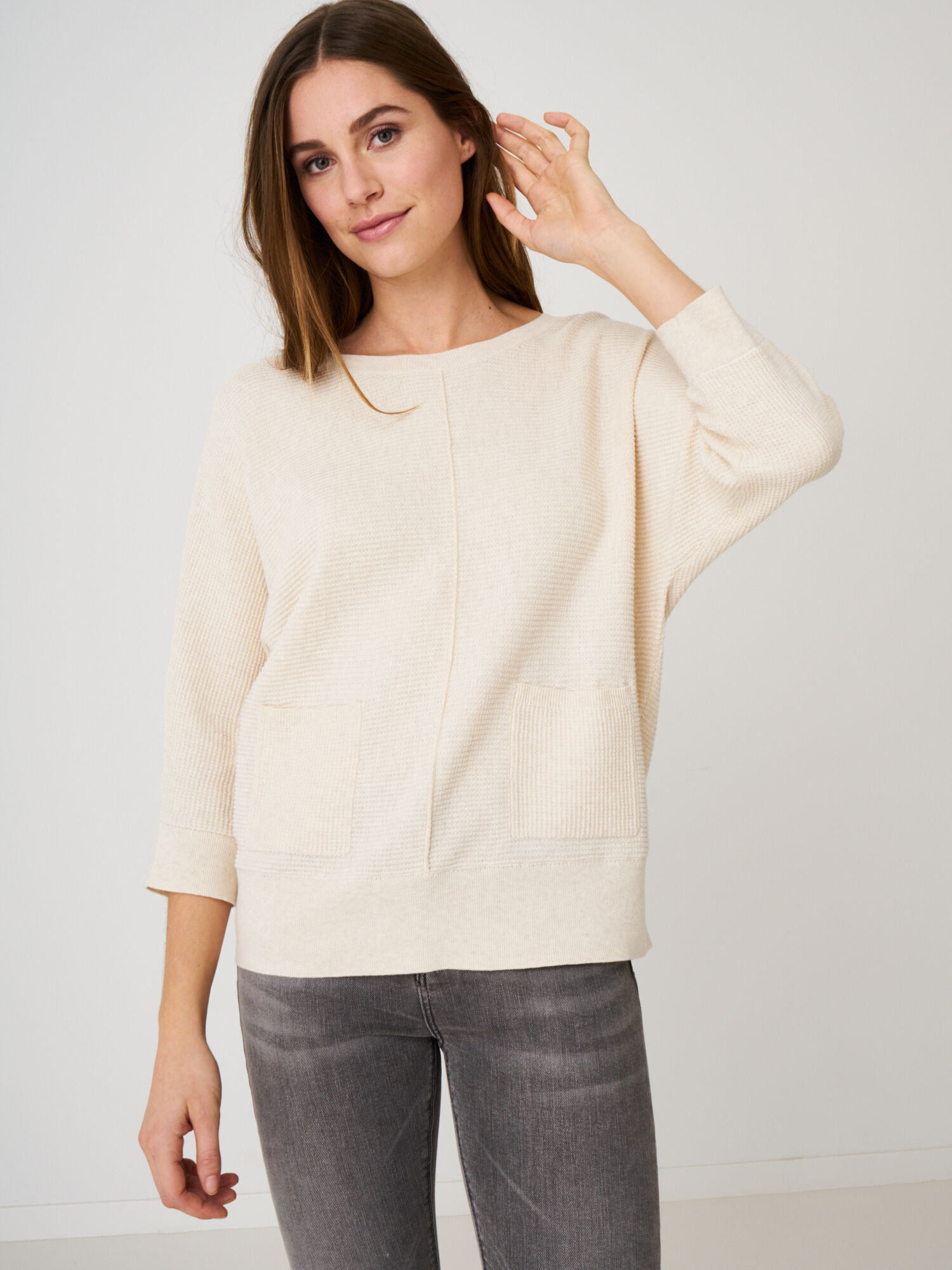 REPEAT cashmere Fijne gebreide trui in wafeltextuur met zakken