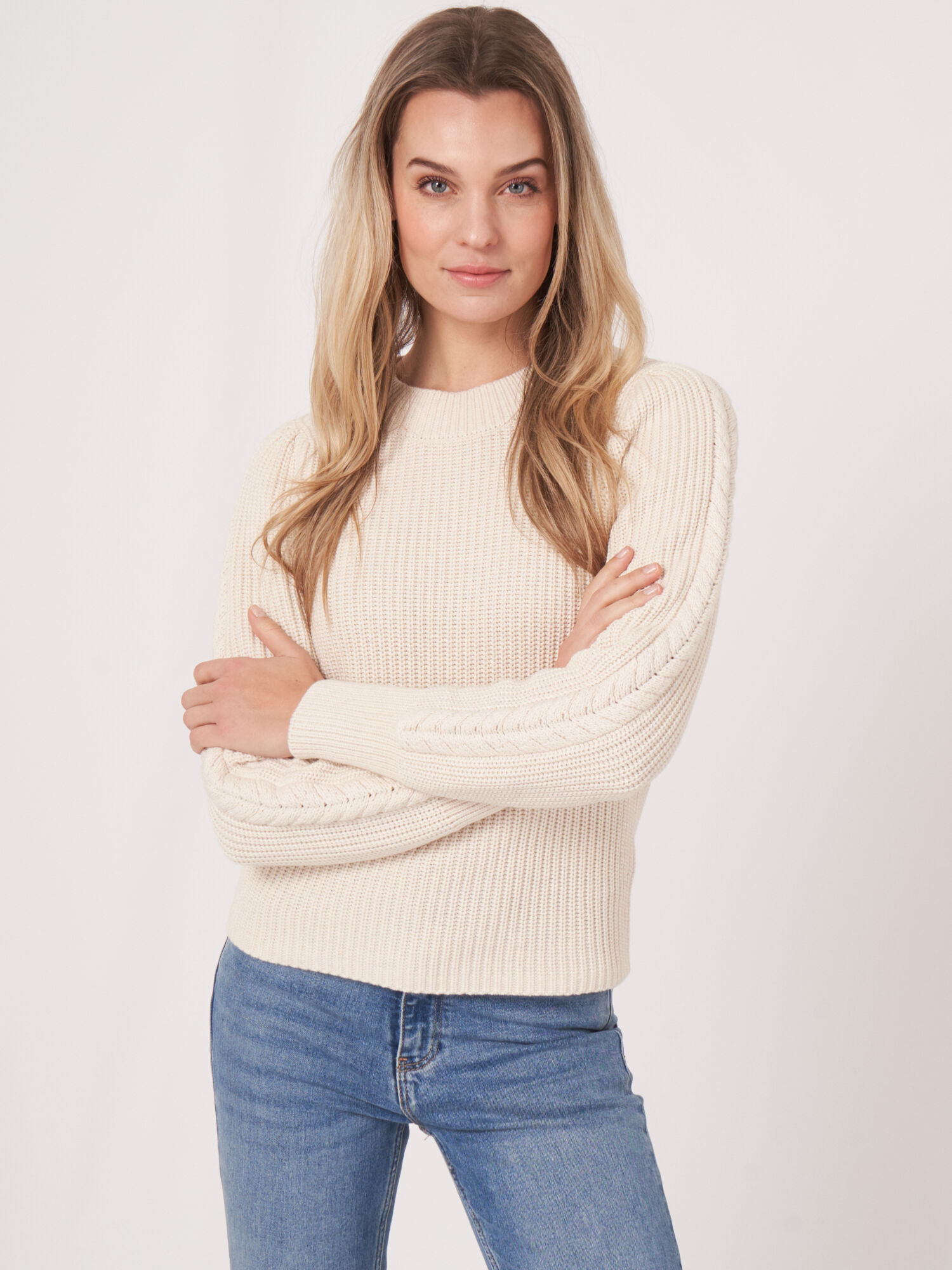 REPEAT cashmere Ribtrui met pofschouders