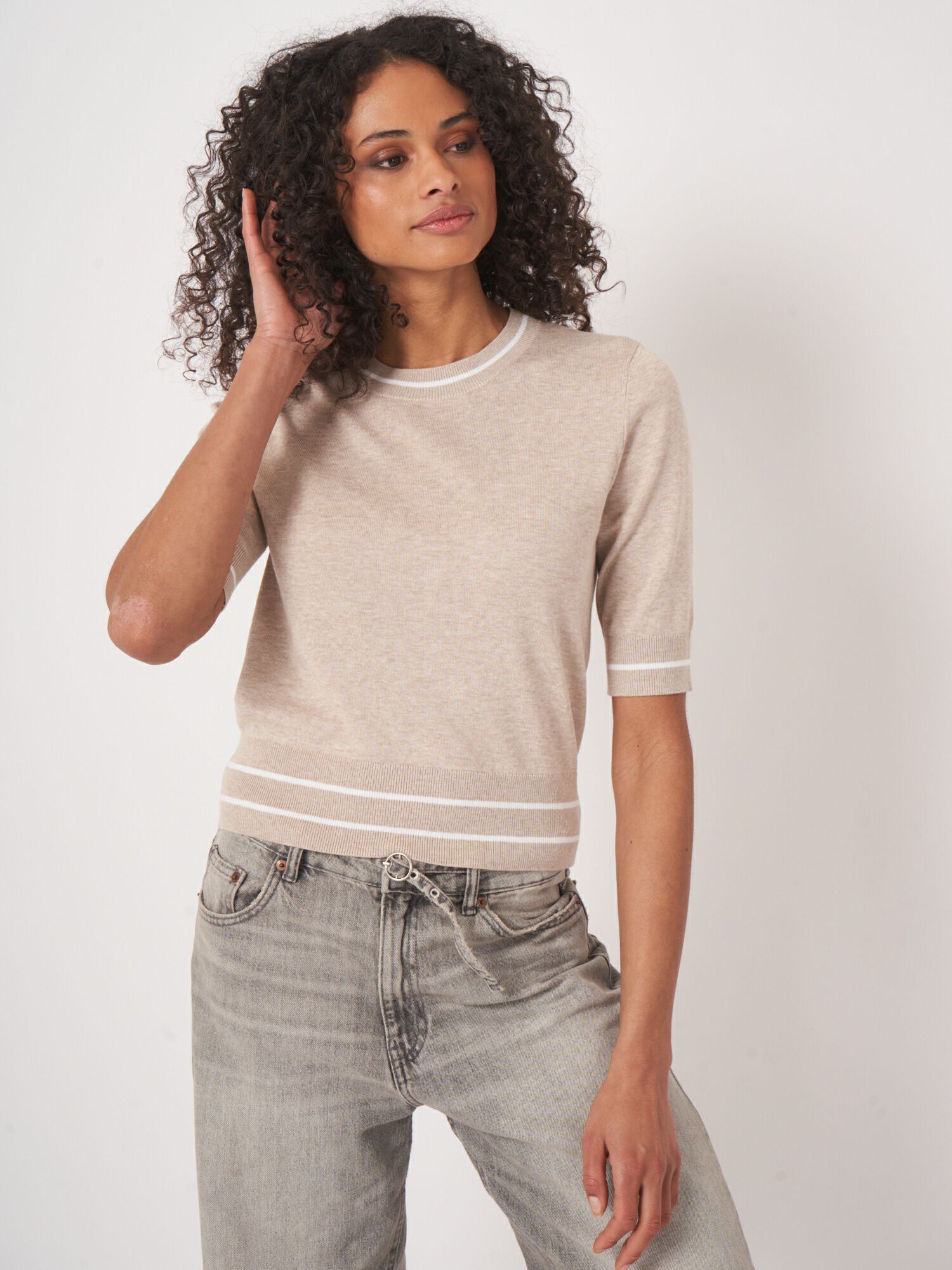 REPEAT cashmere Kort mouw trui met strependetail in katoenmix