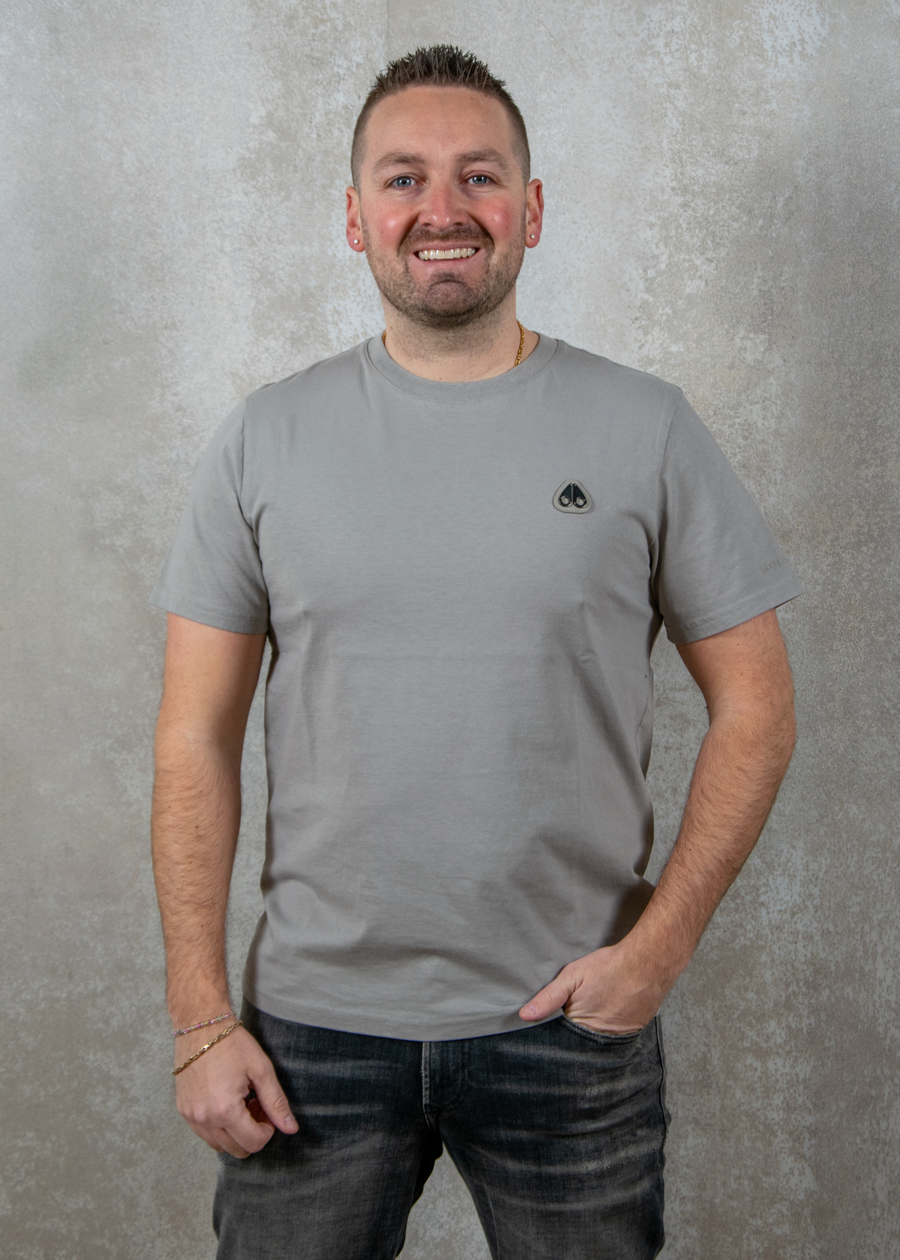 Moose Knuckles Crescent tee