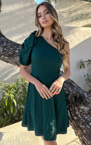 Jurkjes One Shoulder Jurk Rose Emerald